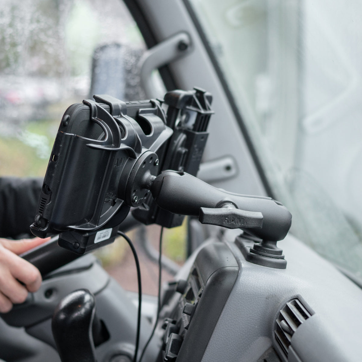 RAM Mounts C-size medium double socket arm (145 mm) RAM-201U – further view