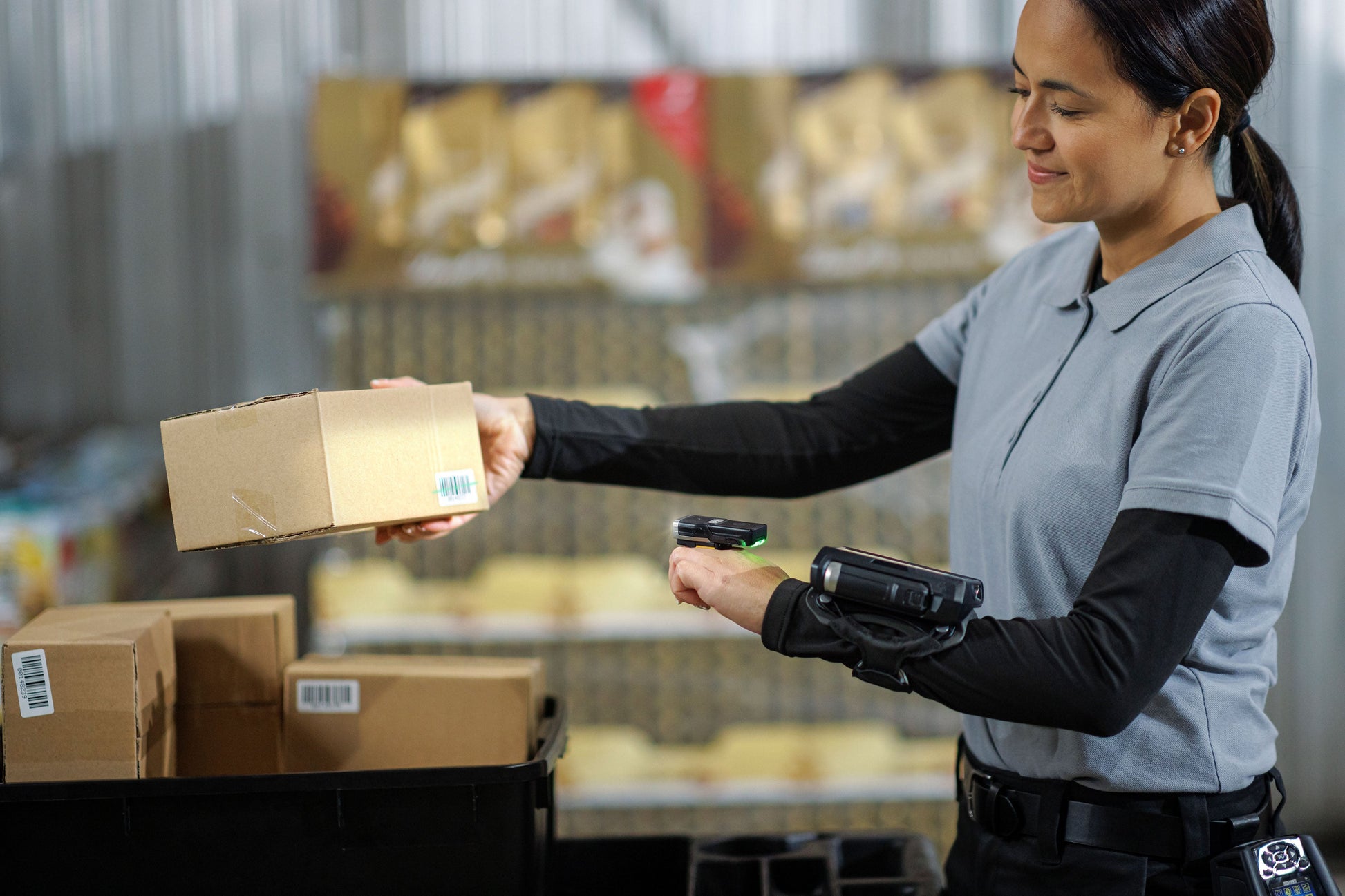 Zebra RS6100 Wireless Ring Barcode Scanner (RS61B0-KBENZWR)
