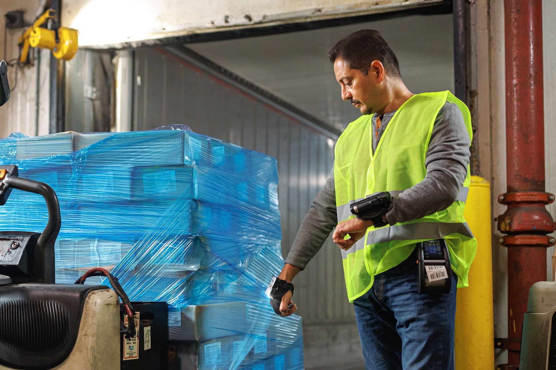 Zebra RS6100 Wireless Ring Barcode Scanner (RS61B0-KFSSYWR)
